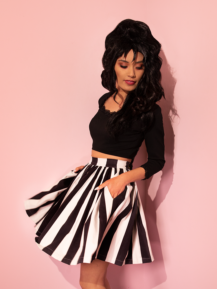 Ghost Skater Skirt in Black & White Stripes  Retro Style Clothing – Vixen  by Micheline Pitt